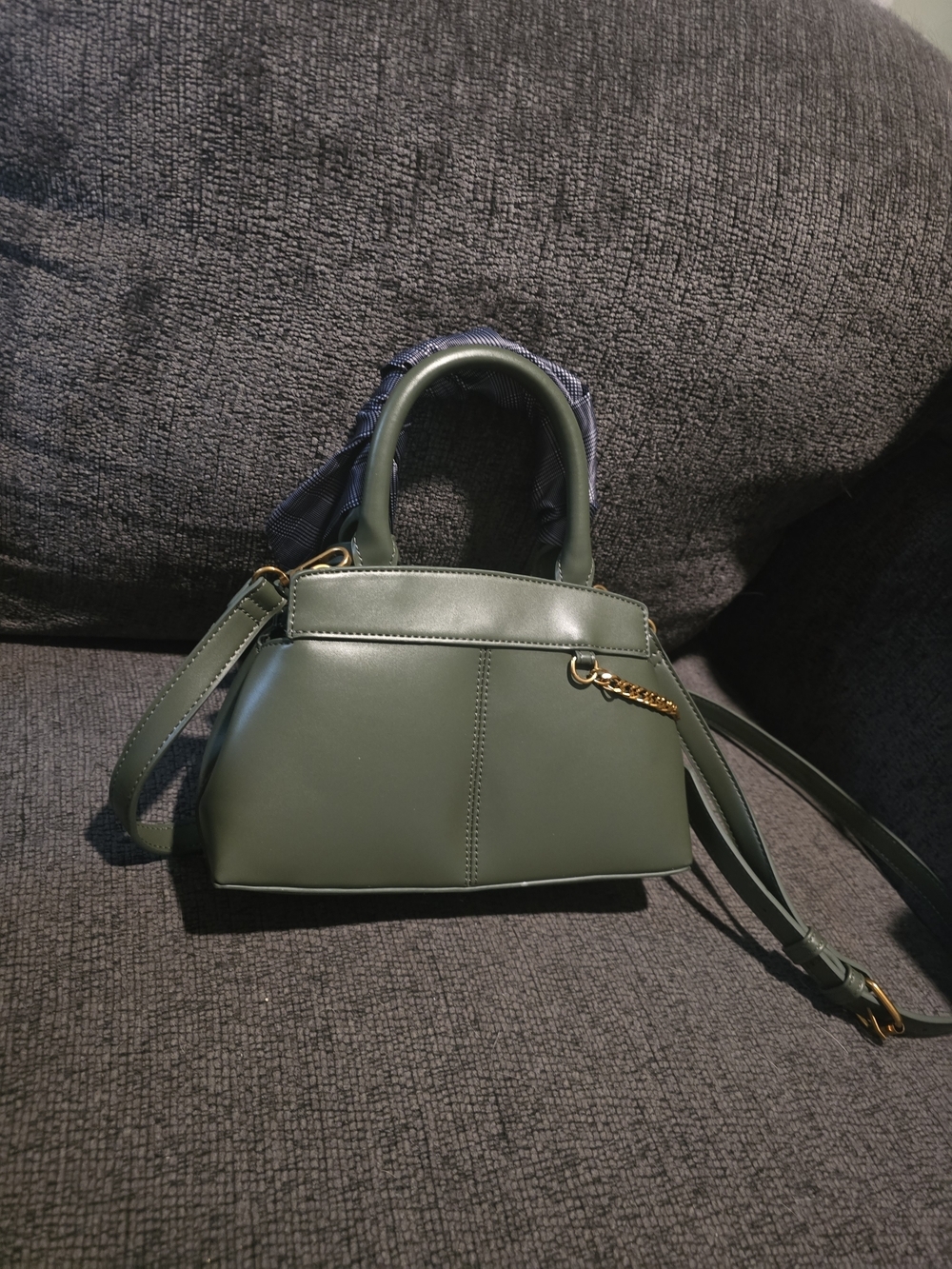 Steve Madden | Bevelyn Crossbody Tote - Picture 4 of 7